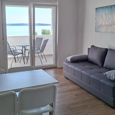 1 Bedroom Cozy In Apartmán Rtina