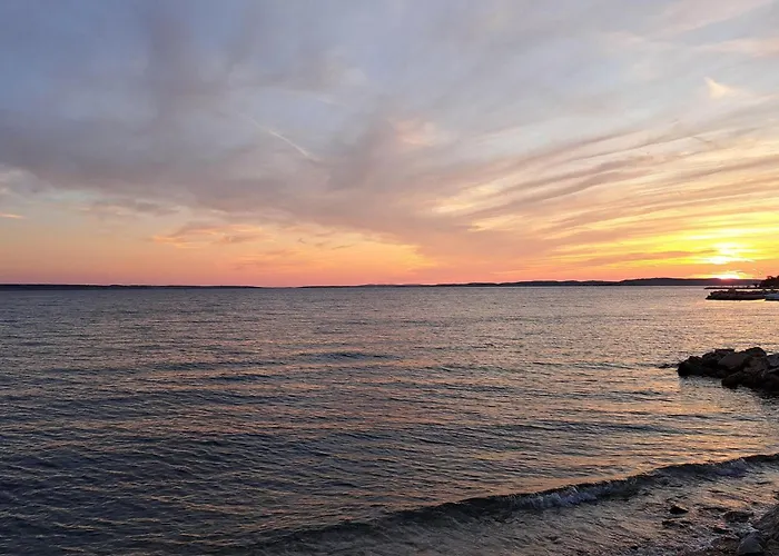 아파트 1 Bedroom Cozy In 르티나